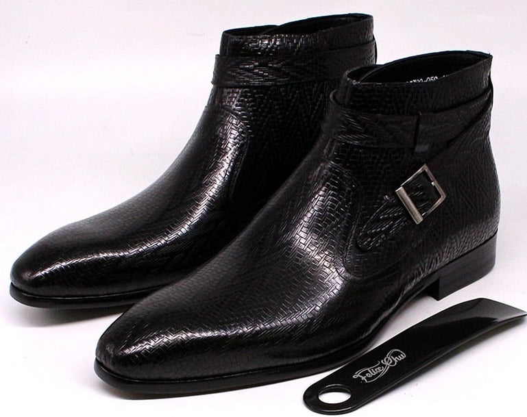 Men Genuine Leather Ankle Boots in black.